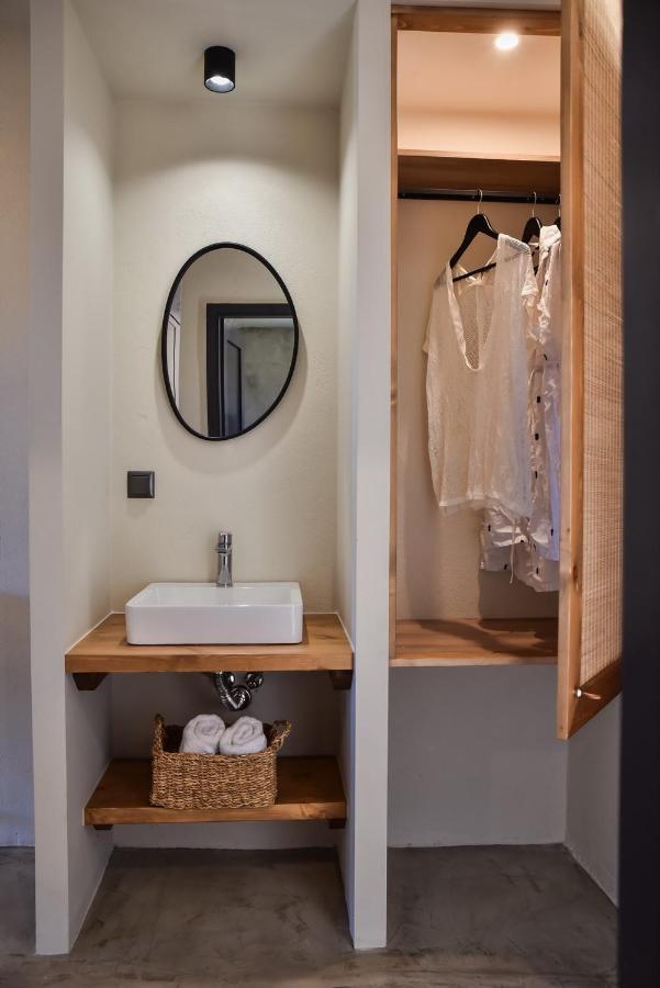 Mira Living Concept Suites Adults Only Kokkini Hani Eksteriør billede